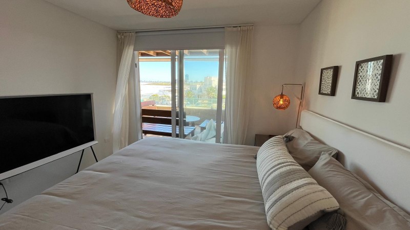 Alquier departamento de tres dormitorios con vista al mar